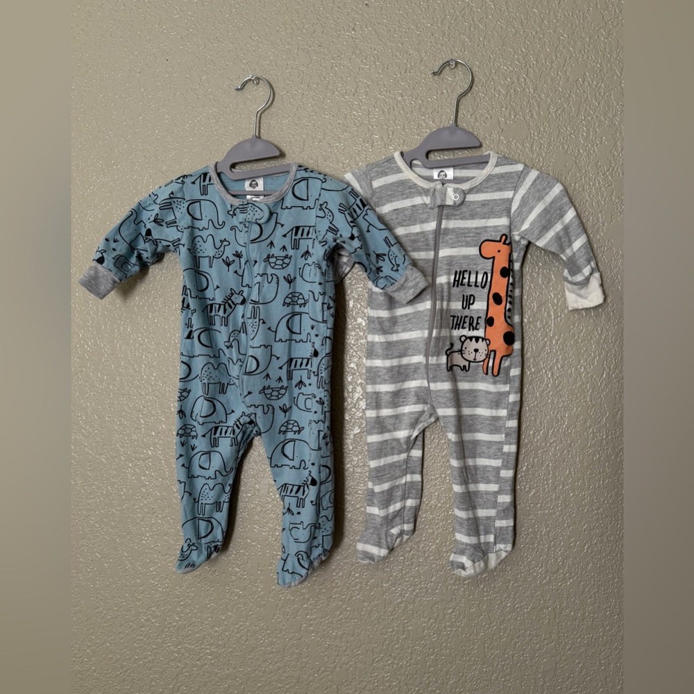 055 Bundle of 2 Onesies
